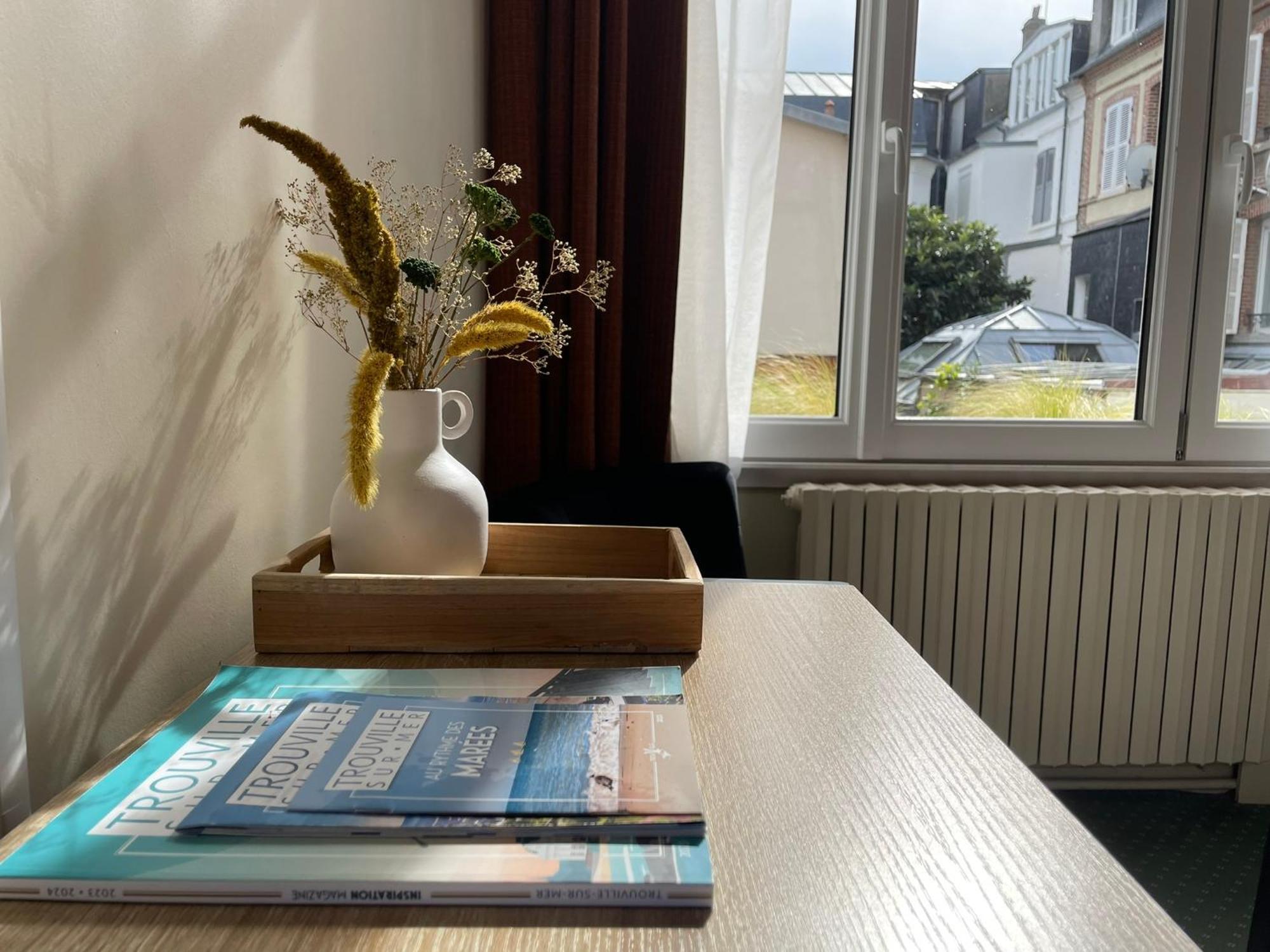 Le Trouville - Hotel De Charme Habitación foto